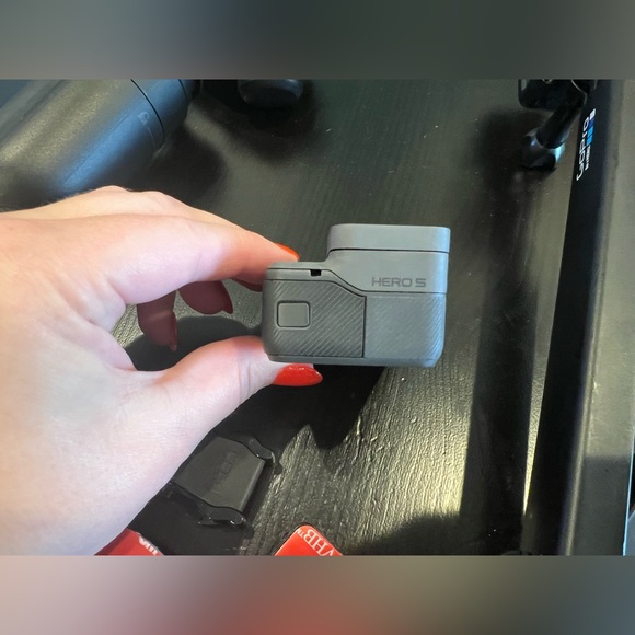 GoPro Hero 5 camera / GoPro KarmaGrip gimbal / GoPro 3-way grip+tripod - Picture 3 of 10